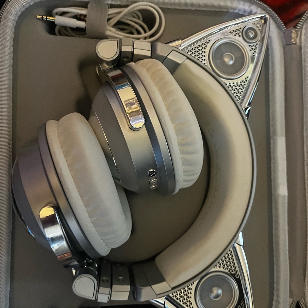 Brookstone Silver and White Over-Ear Headphones Limited edition Ariana Grande